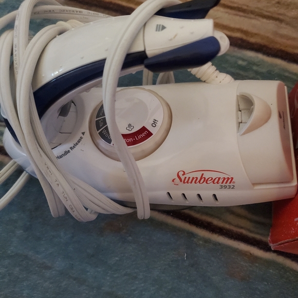 Irons - Picture 2 of 4